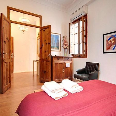 Beds & Breaks Strauss Apartment Valencia Exterior photo