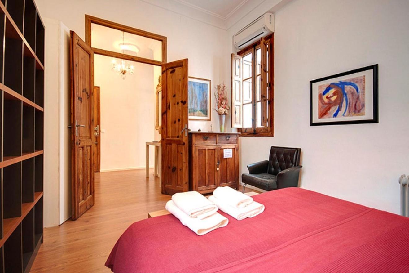 Beds & Breaks Strauss Apartment Valencia Exterior photo